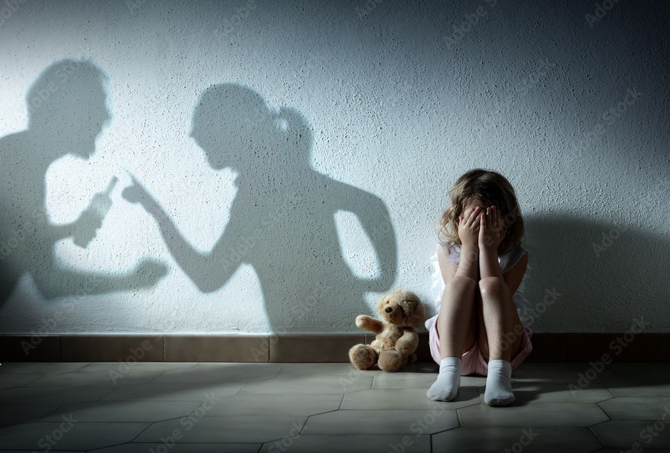 Muitas mulheres sofrem caladas por medo de não conseguir sustentar ou alimentar os filhos