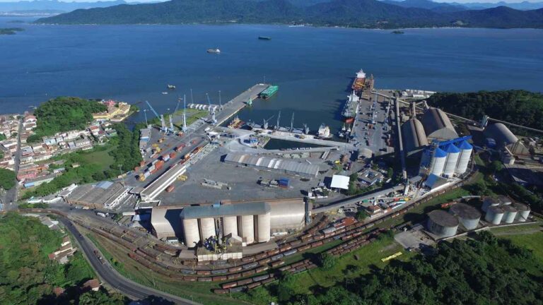 Concessão do Porto de São Francisco do Sul é prorrogada até 2061 e garante dragagem do canal da Babitonga