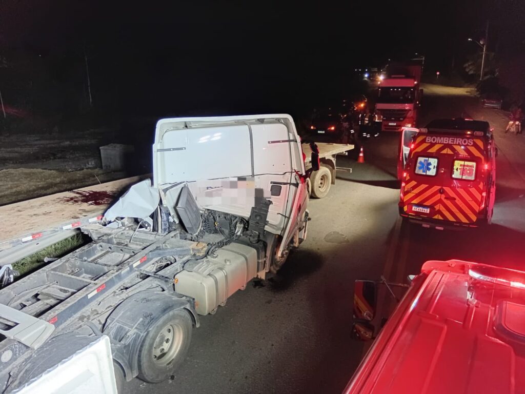Acidente entre Caminhões mobiliza CBMSC e Samu 
