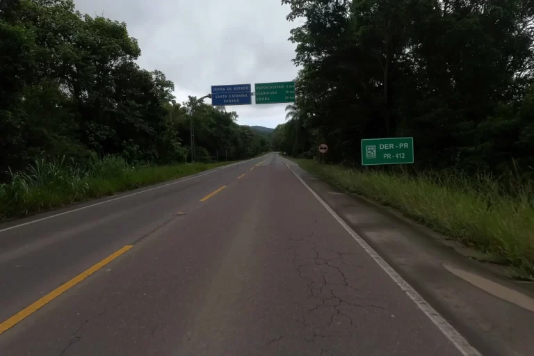 Oito empresas disputam duplicação da PR-412 entre Guaratuba e divisa com SC