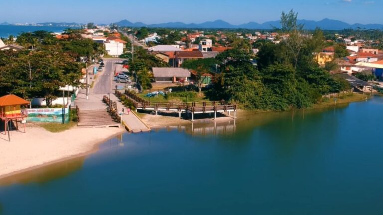 Barra do Saí reúne natureza preservada, lazer e qualidade de vida em Itapoá
