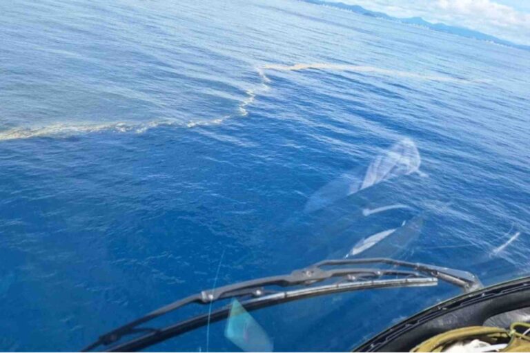 Corpo de segundo pescador desaparecido no Litoral Norte de SC é encontrado; buscas por terceiro continuam