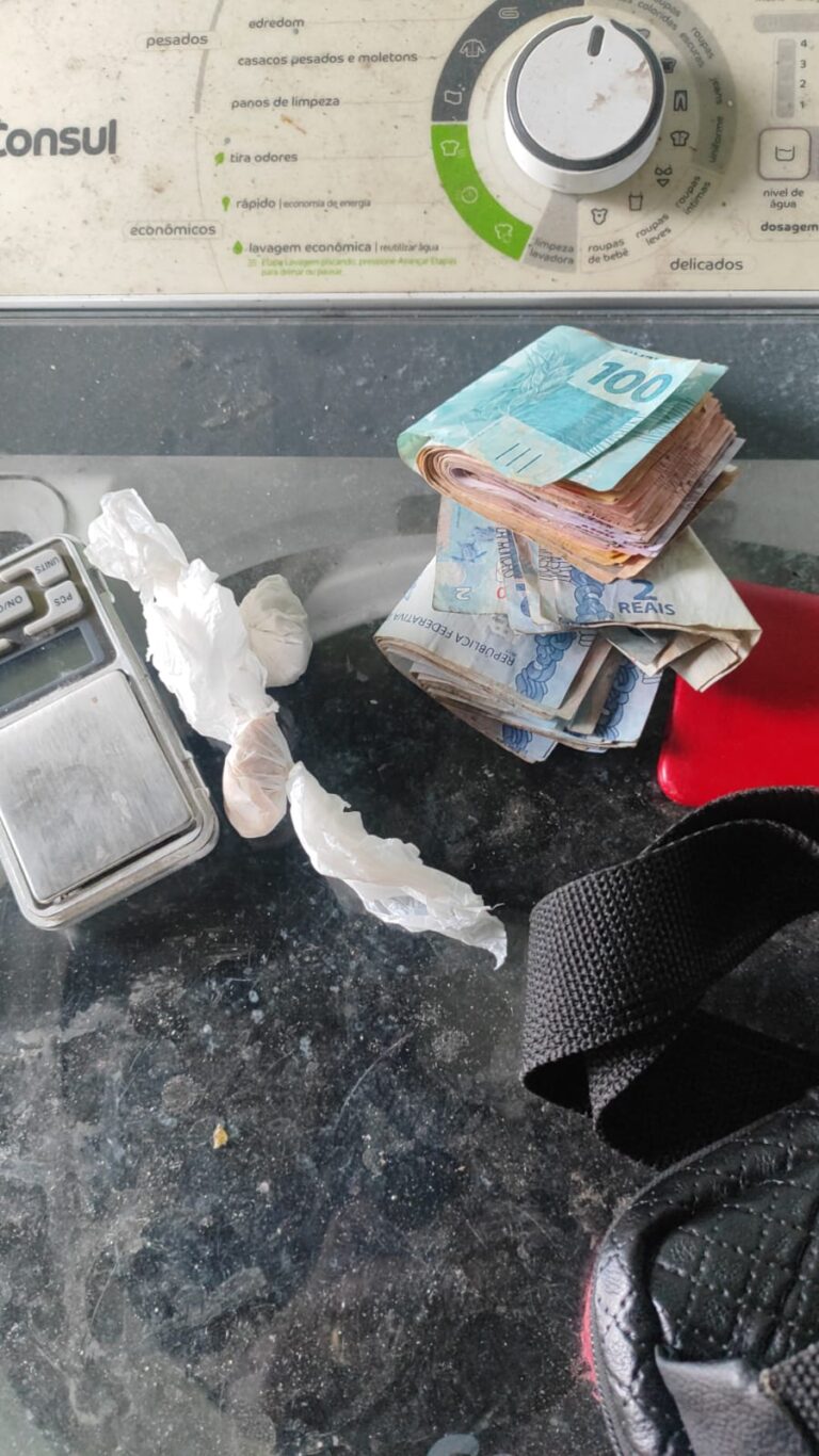 Três ocorrências mobilizaram a Polícia Militar em Itapoá e resultaram em apreensão de drogas, prisão e recuperação de veículo