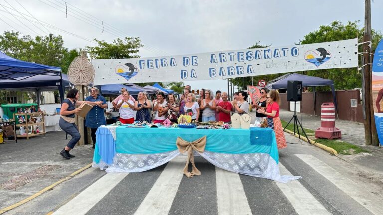 Feira da Barra movimenta economia criativa de Itapoá neste fim de semana com artesanato, moda e música